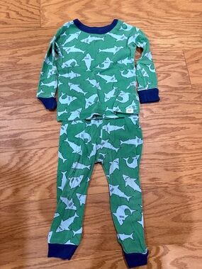 GAP Green and Light Blue Shark Print Pajama Set